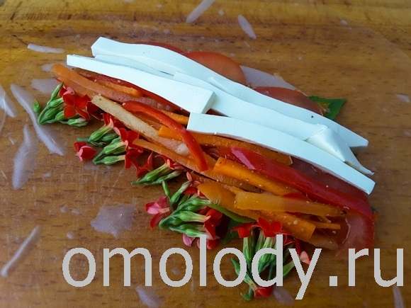 Роллы из рисовой бумаги с морковью
