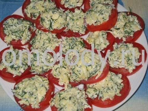 Tomatoes stuffed with cheese